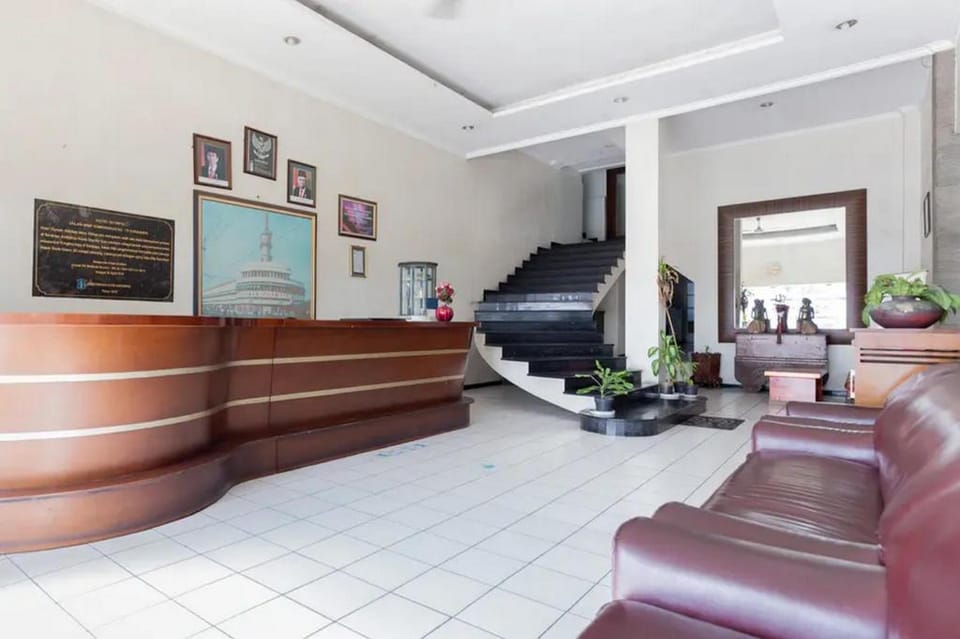 RedDoorz @ Urip Sumoharjo Hotel in Surabaya