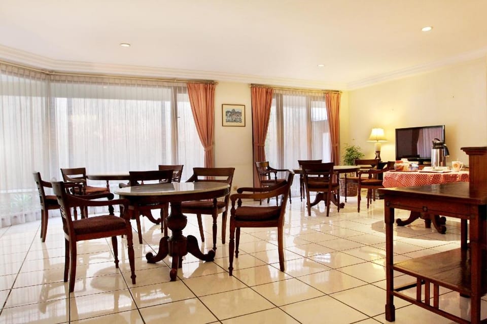 OYO 123 Puri Lotus Hotel in South Jakarta City