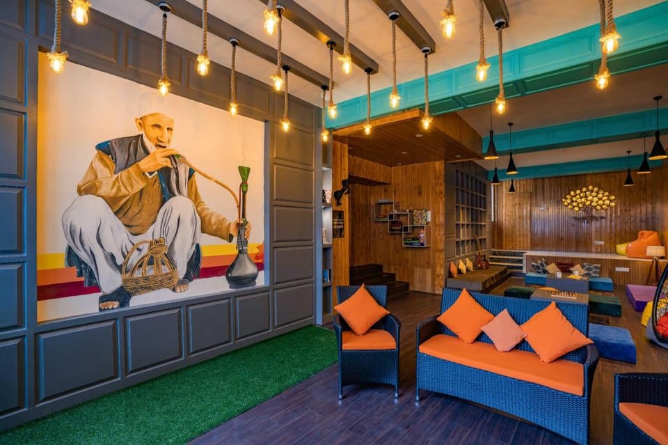 Zostel Srinagar Hostel in India