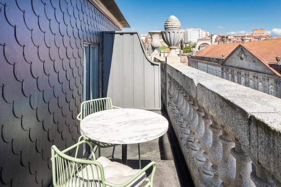 One Shot Aliados Goldsmith Hotel in Porto