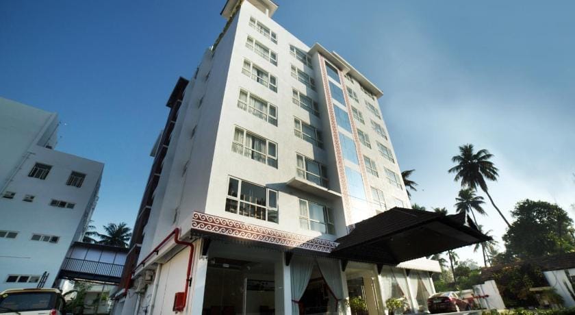 Vivin Luxury Suites Hotel in Thiruvananthapuram
