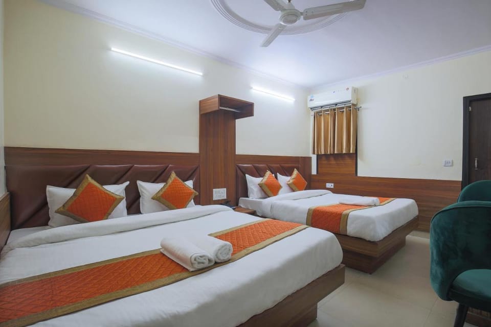 Hotel Sweet Home DX I Nearby New Delhi Railway Station Hotel in New Delhi