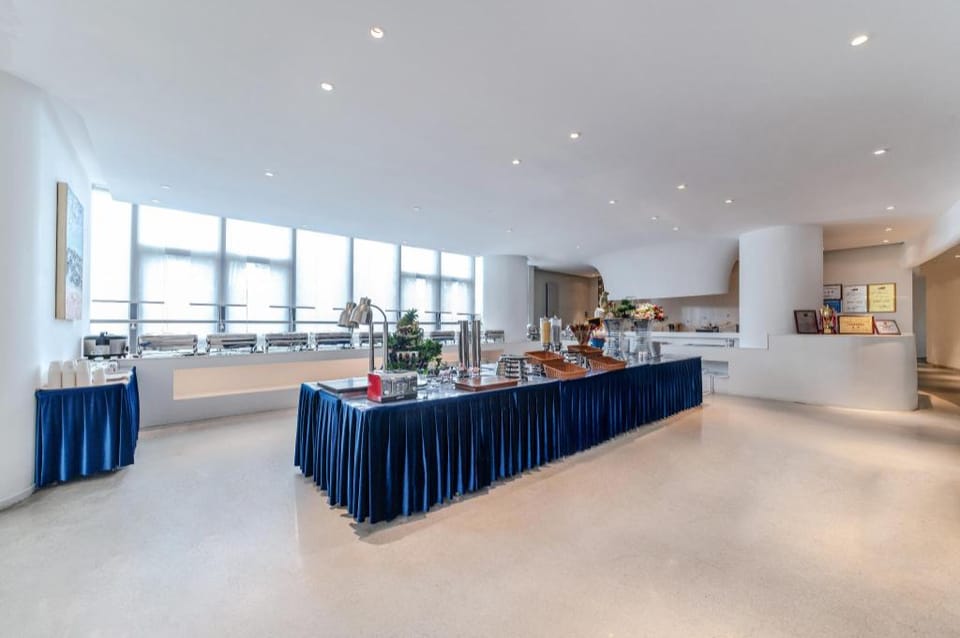 CZD Hotel Shenzhen Zhongxing Hetaijian Hotel Hotel in Shenzhen
