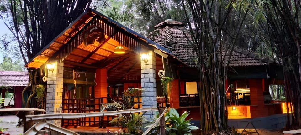 Jungle Inn Hotel in Kerala