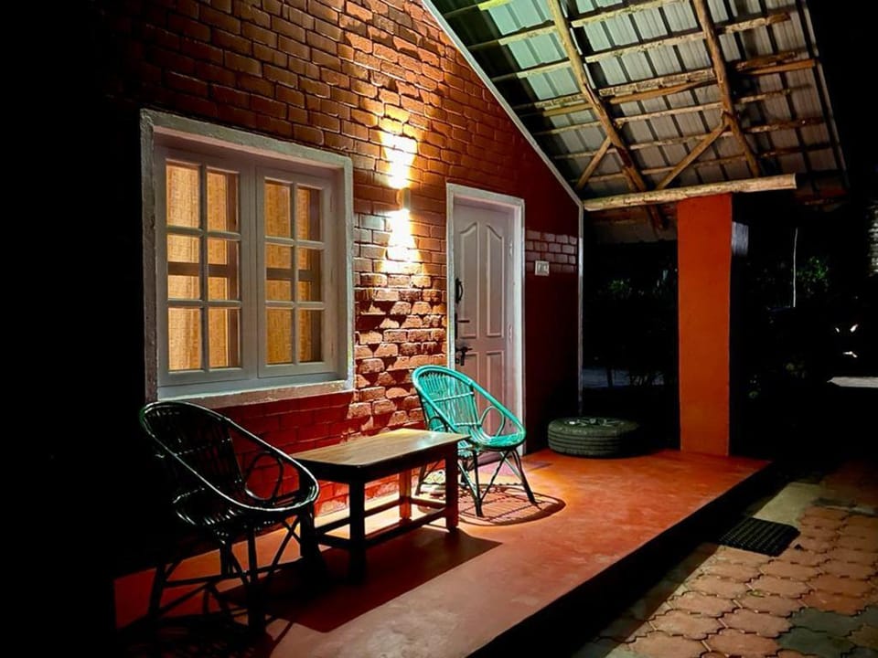 Jungle Inn Hotel in Kerala