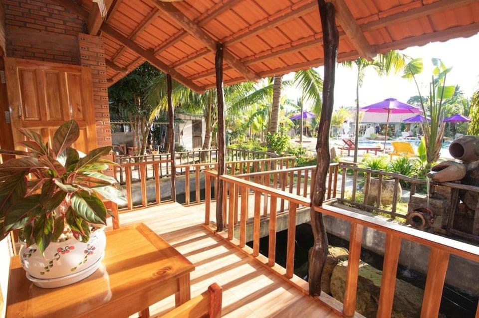 ღ Y Nghia at Ong Lang Beach ღ Coastal Haven with Home Cooked Bungalows ღ Farm Stay in Phu Quoc