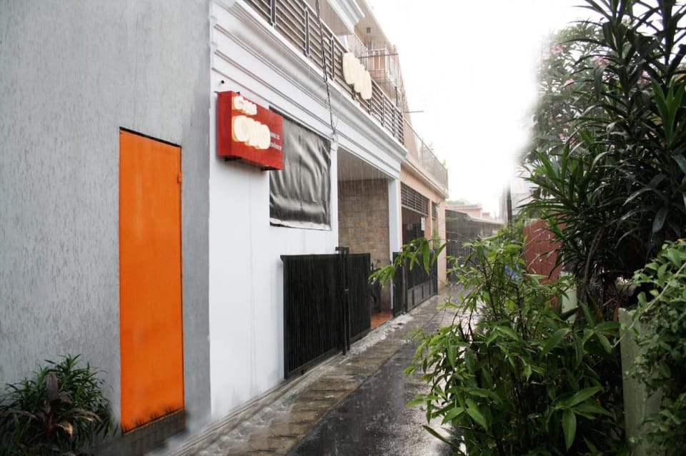 OYO 245 Juana 21 Hotel in Jakarta