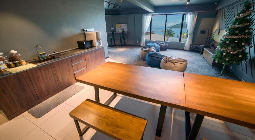 Homy Seafront Hostel Hostel in Kota Kinabalu