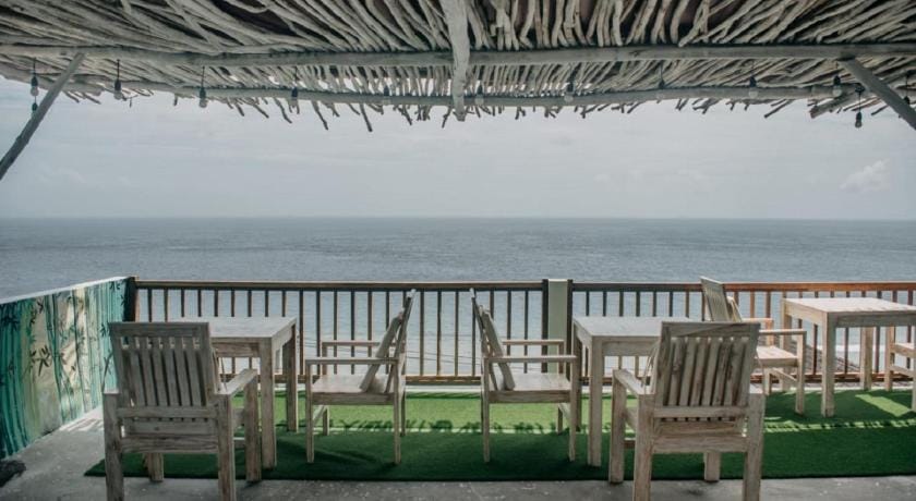 Sea Terras Suite and Luxury Bed and Breakfast in Nusapenida