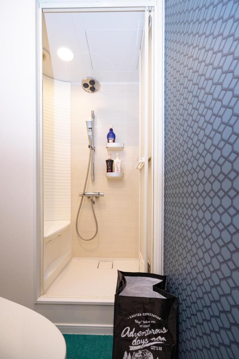 Lunar Rainbow Apartment Apartment in Osaka
