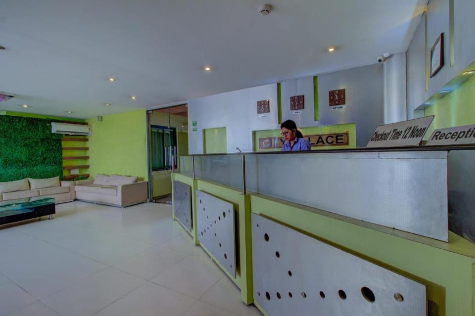 OYO 4843 Hotel City Palace Hotel in India