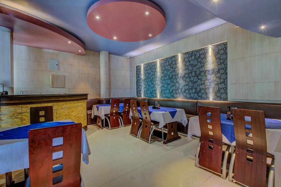 OYO 4843 Hotel City Palace Hotel in India