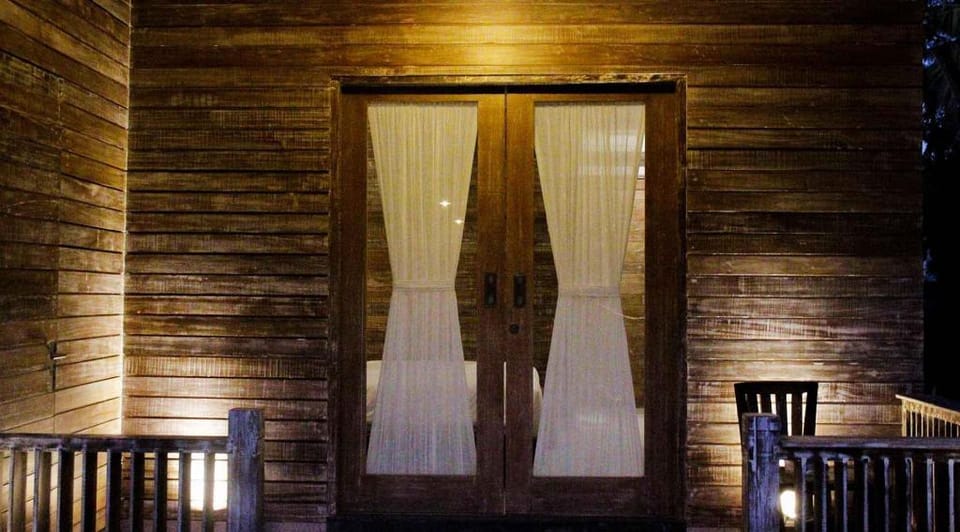 Acala Hostel Hotel in Nusapenida