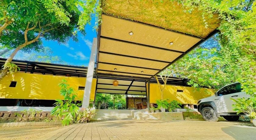Ele Camp Udawalawe Hotel in Southern Province
