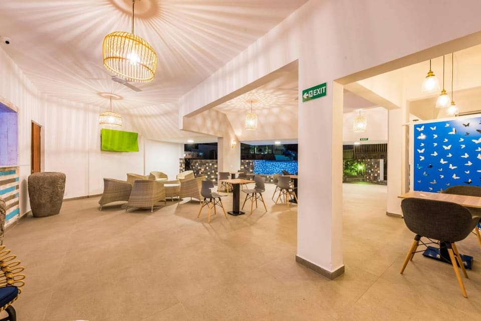 AZUR PARADISE Hotel in Grand Baie