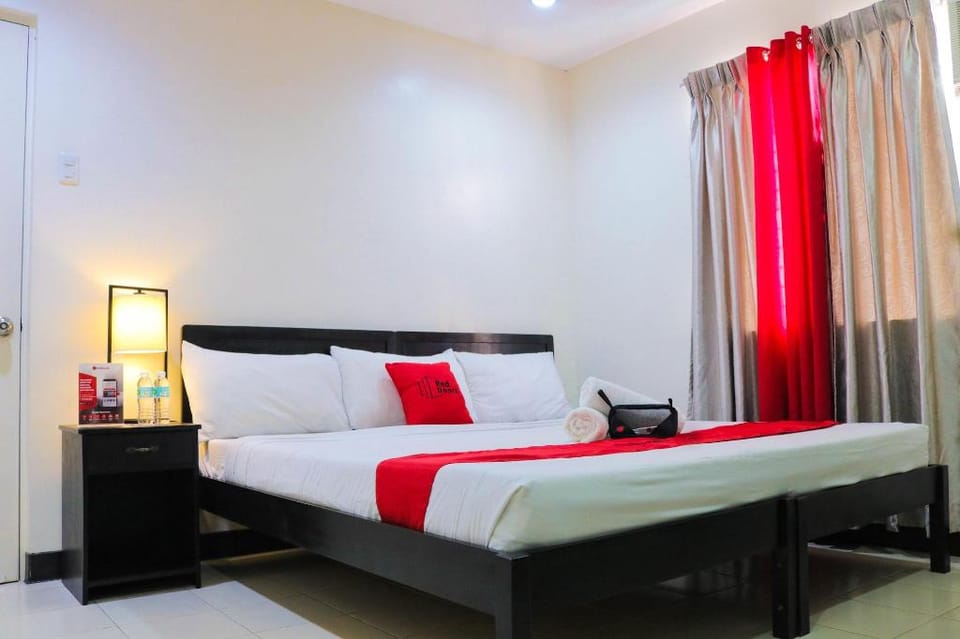 RedDoorz Plus @ Mabolo Cebu Hotel in Lapu-Lapu City