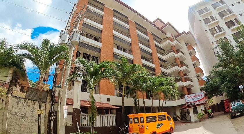 RedDoorz Plus @ Mabolo Cebu Hotel in Lapu-Lapu City