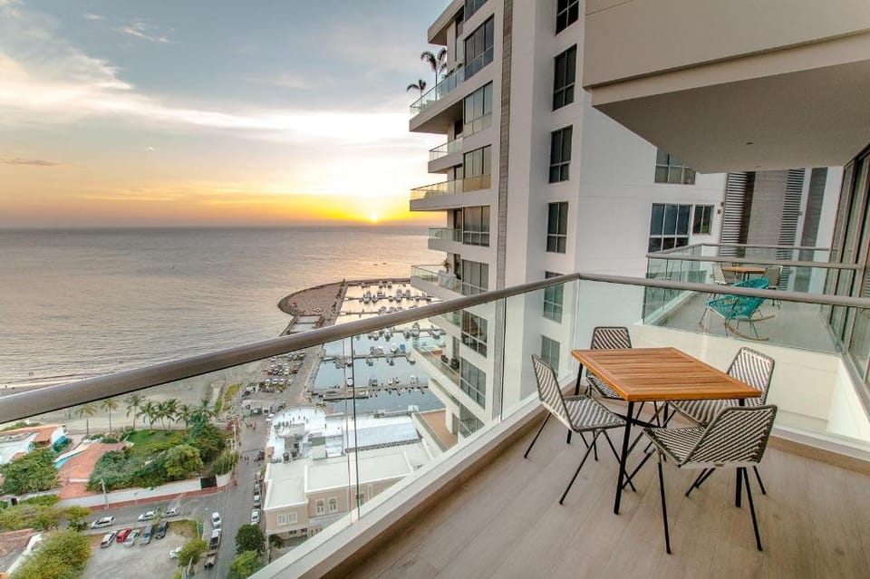 Grand Marina Apartasuites Apartment in Santa Marta