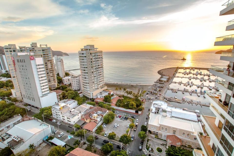 Grand Marina Apartasuites Apartment in Santa Marta