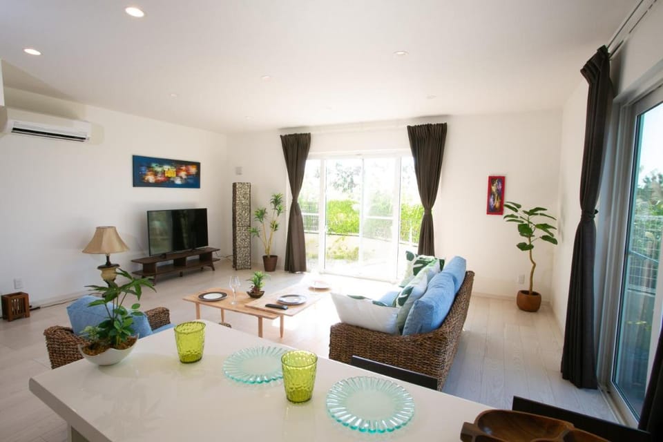 Irie House Apartment in Okinawa Prefecture
