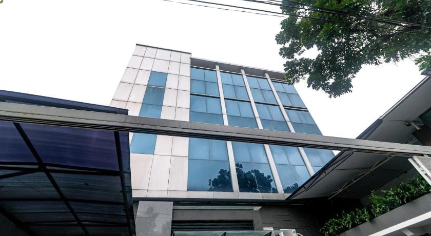 RedDoorz near Kebon Jeruk Jakarta Bed and Breakfast in Jakarta