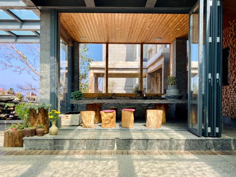 Dali Liao Fan Seaview Villa Hotel in China