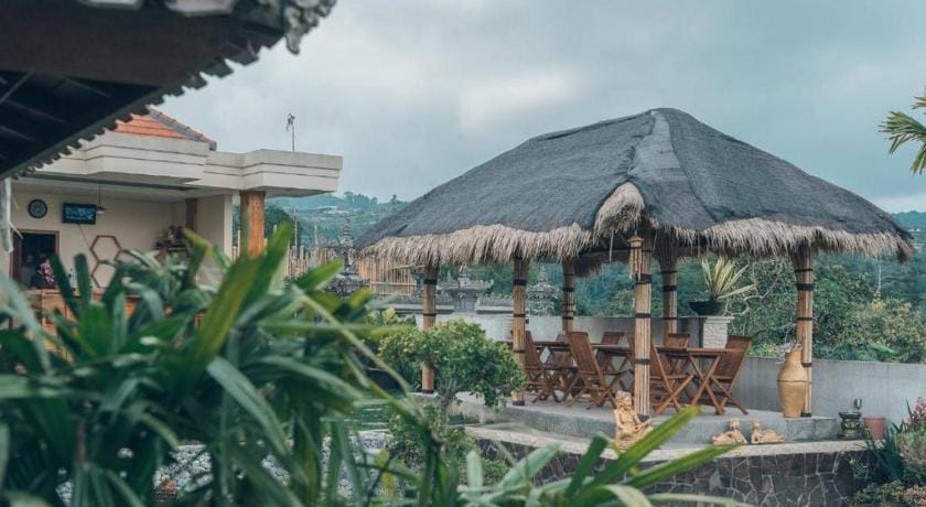 Kayu Manise Villa Bedugul Villa in Bali