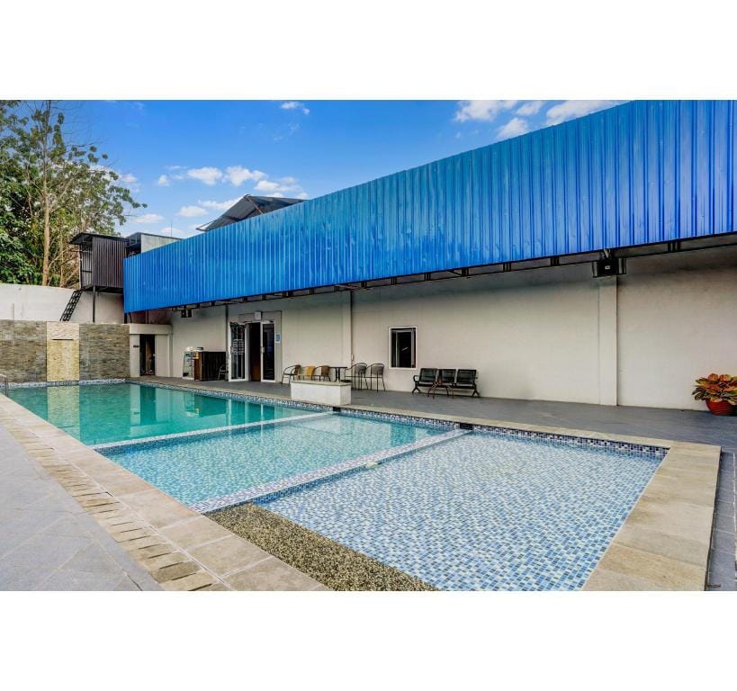 Hotel O Siwalankerto Near Surabaya Carnival Hotel in Surabaya