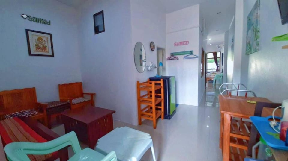 Runa Group House Samed Bed and Breakfast in Phe