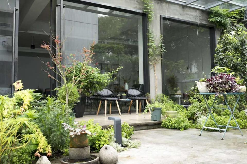 Urban Rosa Cafe&Inn Hotel in Shanghai