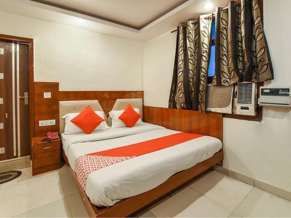 Hotel Ashirwad near New Delhi Railway Station, Paharganj Hotel in Delhi