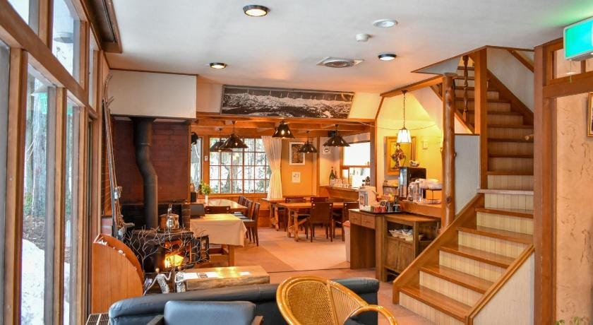 Kizuna Lodge & BBQ Centre Bed and Breakfast in Hakuba