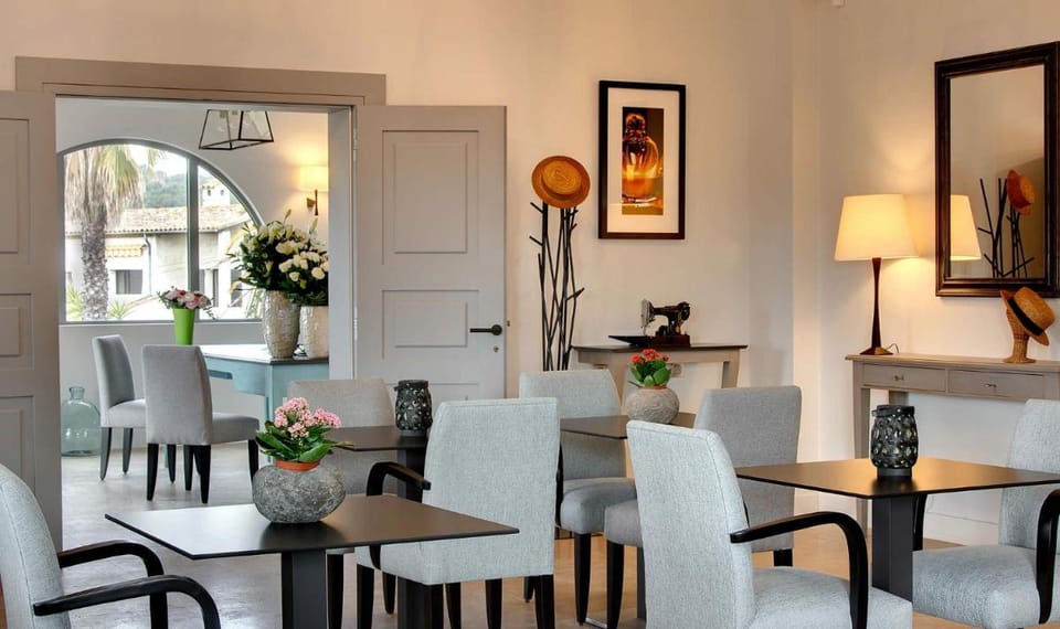 LA BASTIDE DE BIOT Hotel in Villeneuve-Loubet