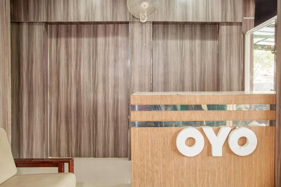 OYO 164 ang's residence Hotel in Surabaya