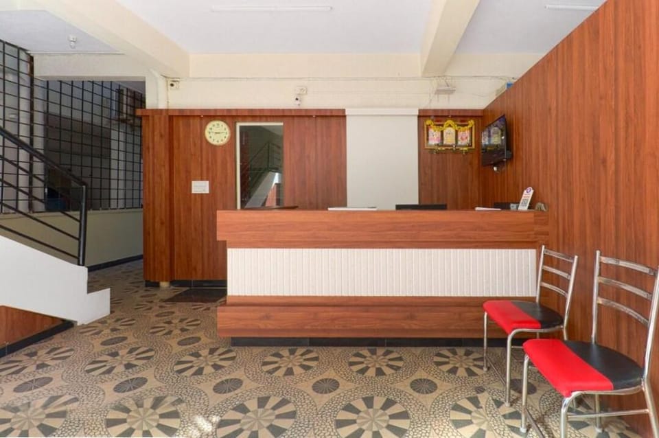 Hotel O New Shelton Suites Hotel in Bengaluru