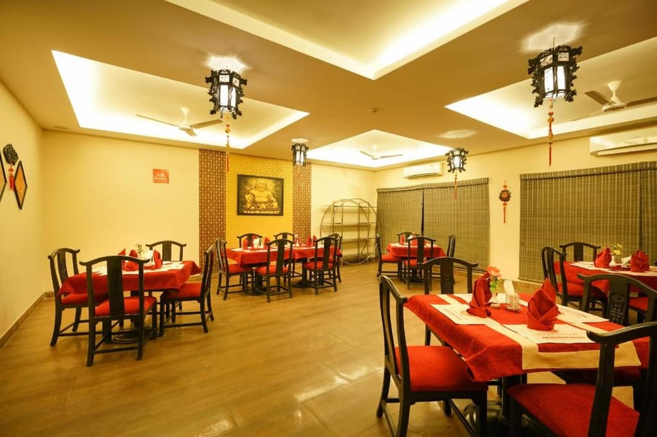 Super Townhouse Mookkannoor Tourist Home Hotel in Kerala