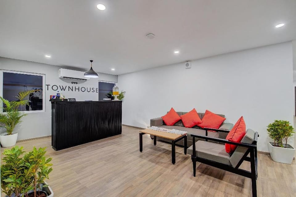 Super Townhouse T Nagar Chennai Hotel in Chennai