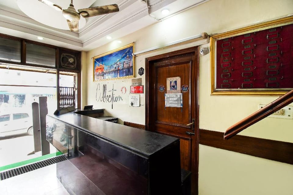 Collection O 74947 Maya Palace Mayapuri Hotel in New Delhi