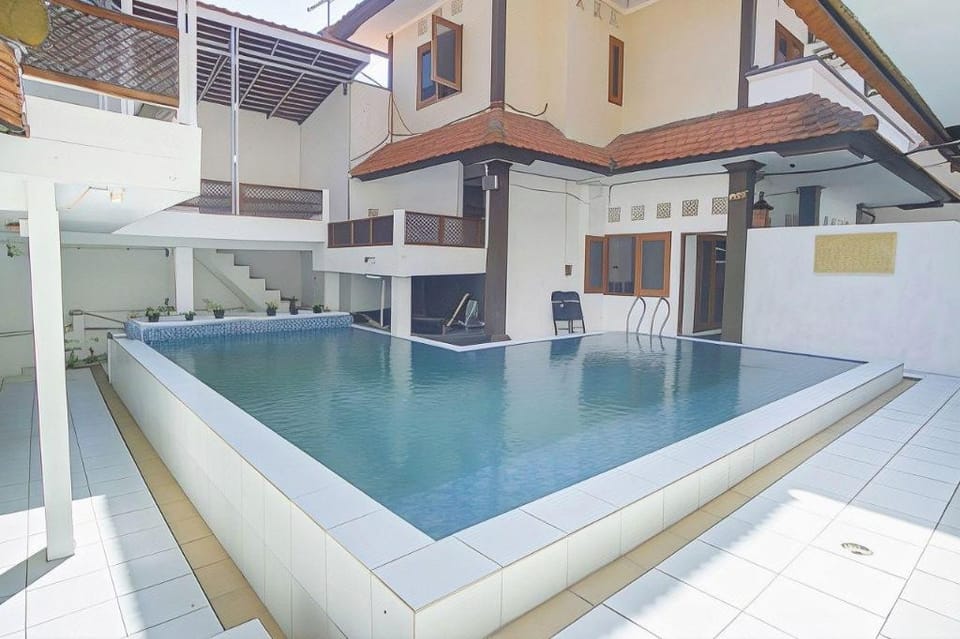 Cozy Residence Wedasari Balii Hotel in Denpasar