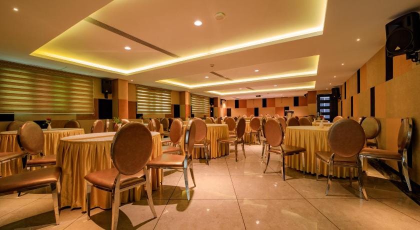 Ambara Suites Hotel in Thiruvananthapuram