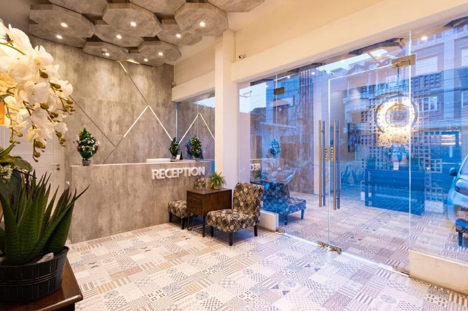 RedDoorz Premium near Centre Point Mall Medan Hotel in Indonesia
