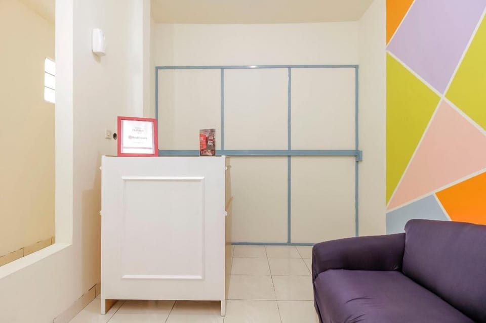RedDoorz @ Tanjung Duren Bed and Breakfast in Jakarta