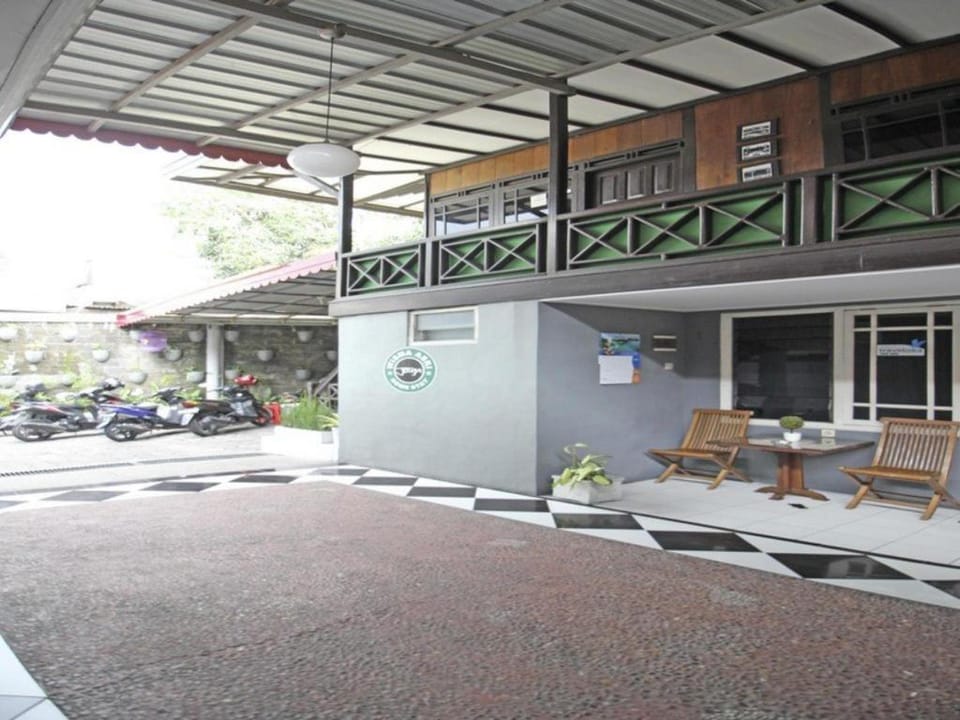 RedDoorz near Terminal Condong catur Bed and Breakfast in Special Region of Yogyakarta