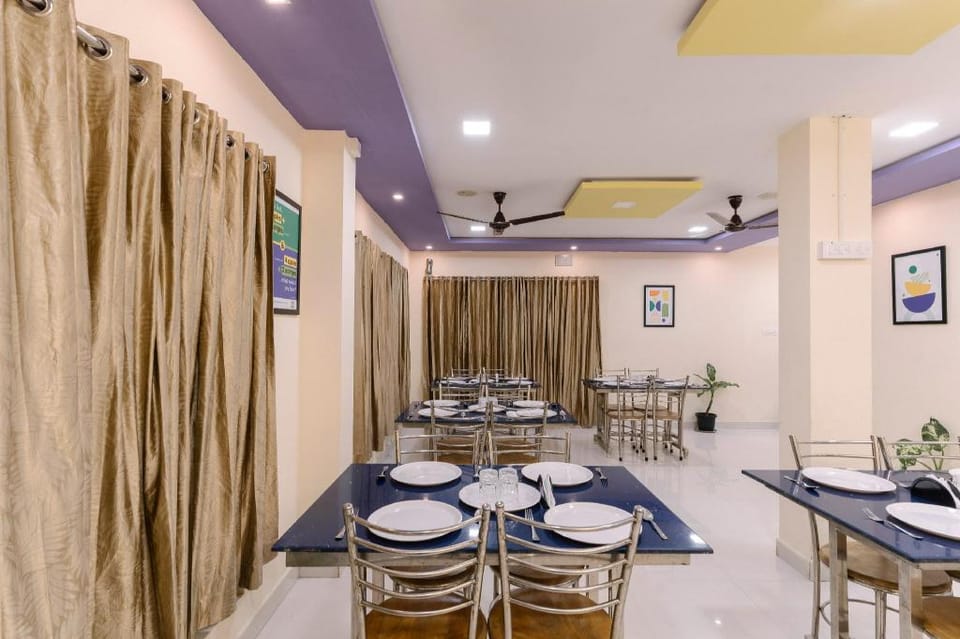 Treebo SNS Grand Inn Hotel in Tamil Nadu