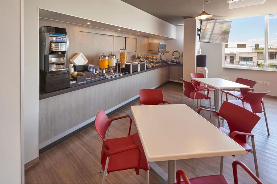 City Express Junior by Marriott Ciudad de México Sullivan Hotel in Mexico City
