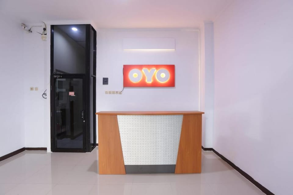 OYO 176 Virgo Residence Hotel in Jakarta