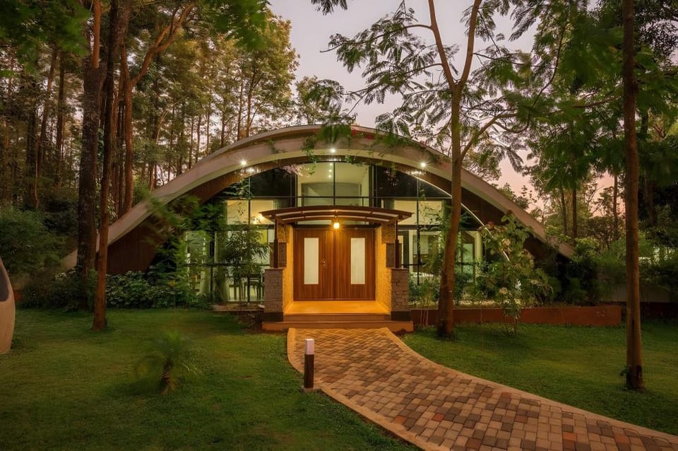 Siri Nature Roost Hotel in Karnataka