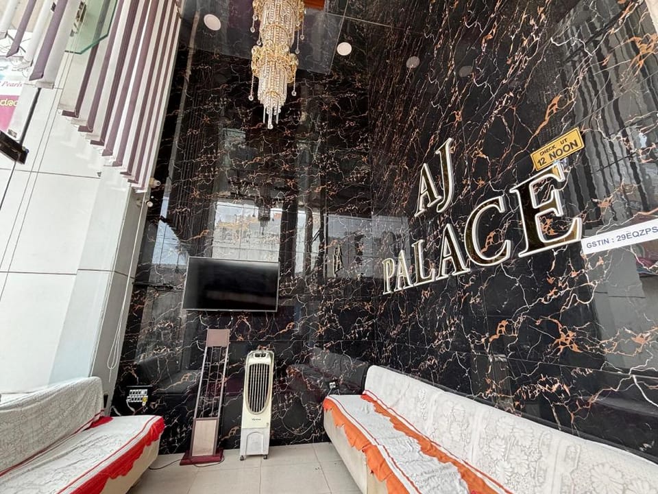 AJ Palace Hotel in Mysuru