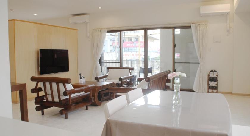 La Hacienda Marina Bay Chatan Apartment in Okinawa Prefecture