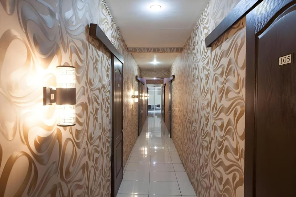 RedDoorz near Pelabuhan Tanjung Perak 2 Surabaya Bed and Breakfast in Surabaya